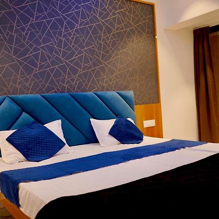 Hotel Madhuban Evrengabad Dış mekan fotoğraf
