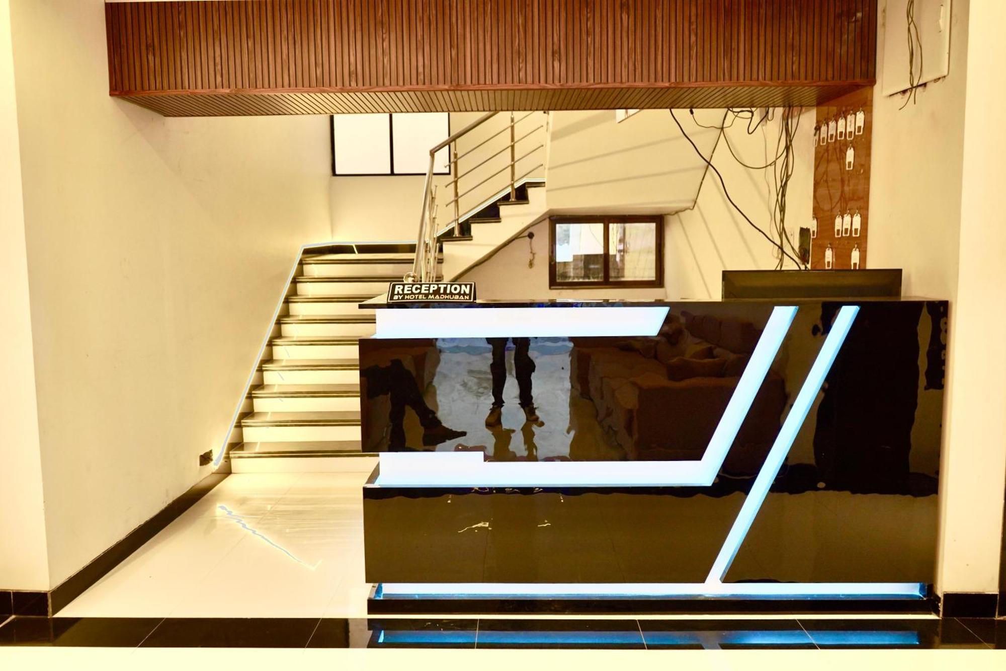 Hotel Madhuban Evrengabad Dış mekan fotoğraf